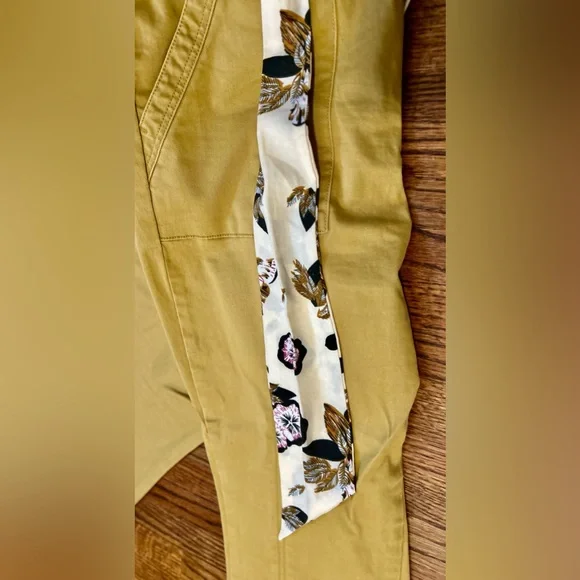 Anthropology gold/mustard Ankle Pants with Belt - Picture 4 of 4